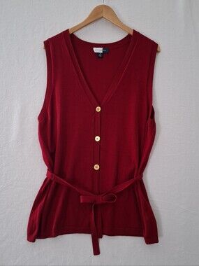 Jones Wear Studio Red Sweater Vest XL Button Front Belted Knit Sleeveless V-Neck